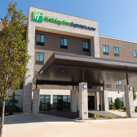 Holiday Inn Express & Suites - Kingfisher, An Ihg Hotel Екстериор снимка